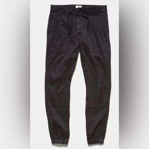 Todd Snyder ITALIAN STRETCH DRAWSTRING CAMP JOGGER IN BLACK (size Med)